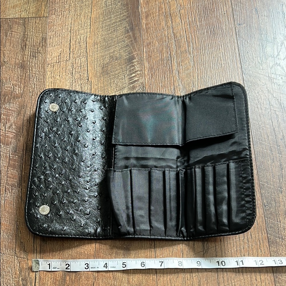 Morphe Black Textured Wallet with Silver Logo - Picture 9 of 9
